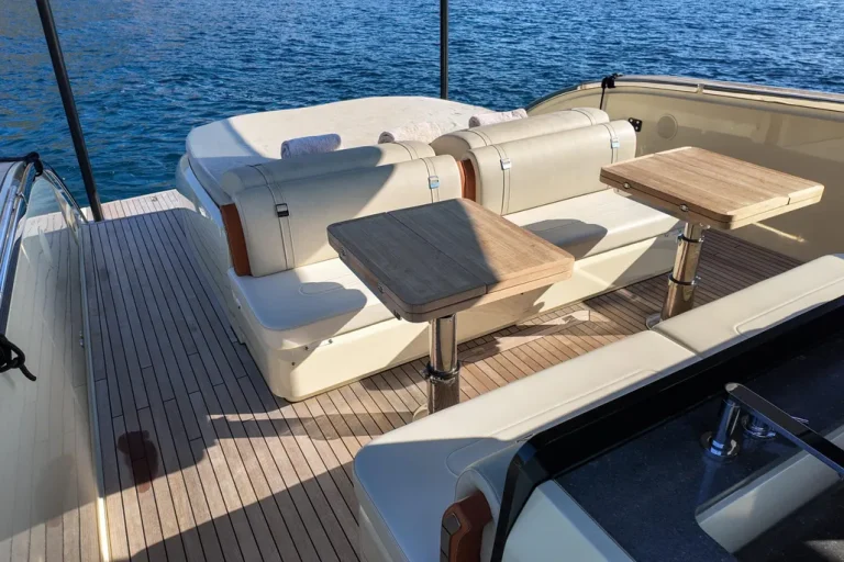 2020-invictus-yacht-tt460-power-9868757-20250711013703975-1