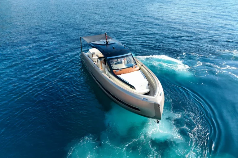 2020-invictus-yacht-tt460-power-9868757-20250711013819811-1