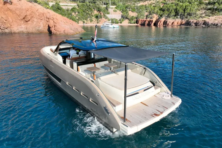 2020-invictus-yacht-tt460-power-9868757-20250711014125489-1