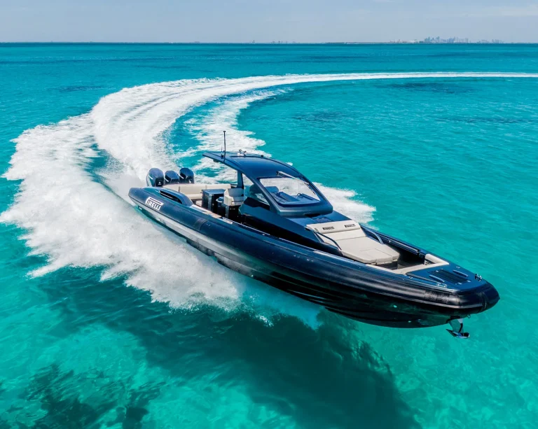 Pirelli-Speedboats-50