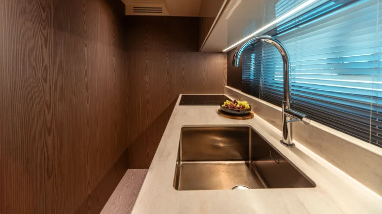 TT550-PERSONAL-WHITE-img19